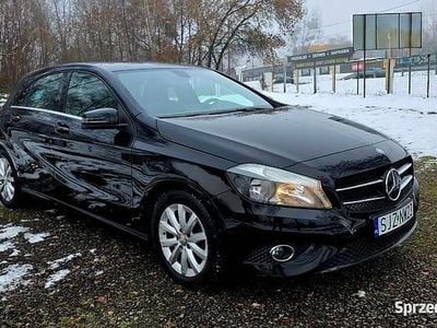 Czarny Używany 2014 Mercedes A180 Hatchback | 44 900 zł (Uczciwa cena)