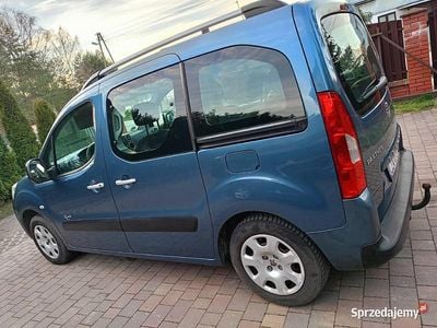 Niebieski Używany 2010 Peugeot Partner Minivan | 17 200 zł (Uczciwa cena)