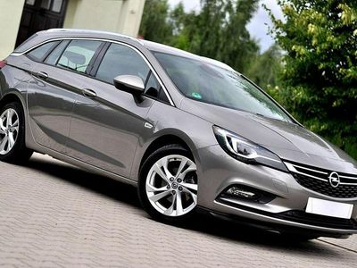 Inny (metalik, perła) Używany 2016 Opel Astra Cosmo Kombi | 36 900 zł (Uczciwa cena)
