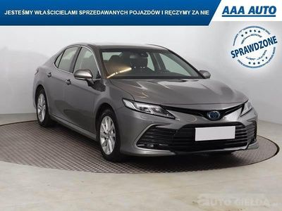Używany Toyota Camry 2021 Szary Sedan/Limuzyna