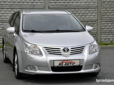 Srebrny Używany 2009 Toyota Avensis Kombi | 21 900 zł (Uczciwa cena)
