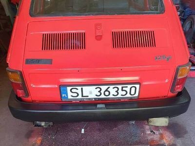 używany Fiat 126 czerwony maluch