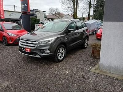 Szary Używany 2017 Ford Kuga SUV | 41 900 zł (Dobra cena)