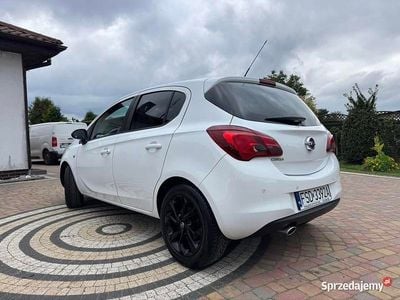 Biały Używany 2015 Opel Corsa Color Edition Hatchback | 34 800 zł (Drogi)