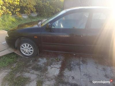 Używany 2004 Mitsubishi Carisma | 850 zł
