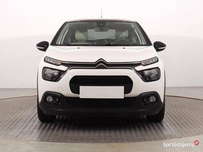 Biały Używany 2024 Citroën C3 PureTech Hatchback | 57 999 zł (Uczciwa cena)