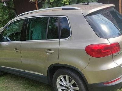 Używany VW Tiguan 2011 Żółtozłoty SUV