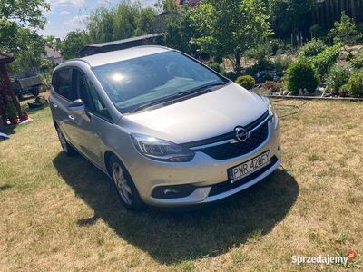 używany Opel Zafira 