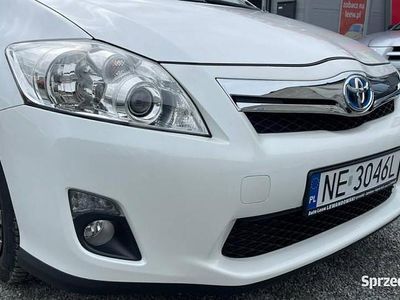 Toyota Auris Hybrid