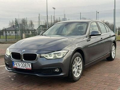 Szary Używany 2019 BMW 320 Sedan/Limuzyna | 36 000 zł