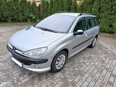 Srebrny Używany 2002 Peugeot 206 Sedan/Limuzyna | 6900 zł