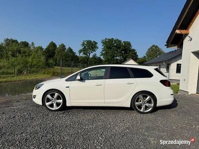 Używany Opel Astra OPC 2011 Biały Kombi