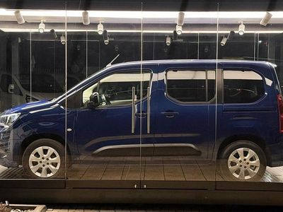 Używany Opel Combo Life Edition+ 130 KM (95 kW) 2022 Niebieski Hatchback