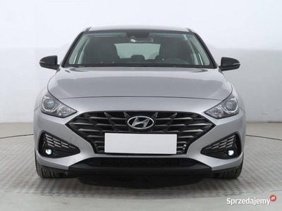 Srebrny Używany 2022 Hyundai i30 Hatchback | 53 999 zł (Uczciwa cena)