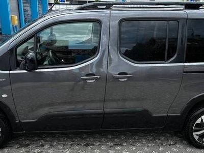 Używany 2022 Peugeot Rifter GT Minivan | 96 000 zł