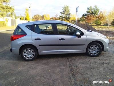 używany Peugeot 207 1.6 HDI kombi 2010 r.