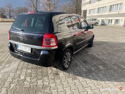 używany Opel Zafira B 2010