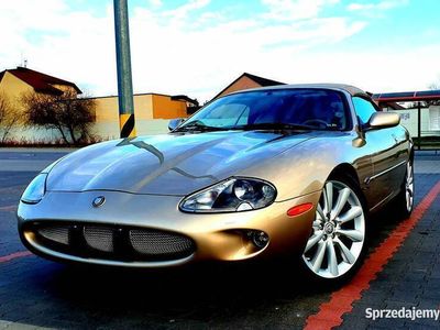 Złoty Używany 1998 Jaguar XK8 Kabriolet | 79 900 zł