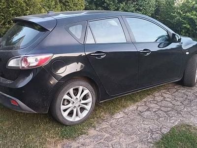 Używany Mazda 3 105 KM (77 kW) 2010 Czarny Hatchback