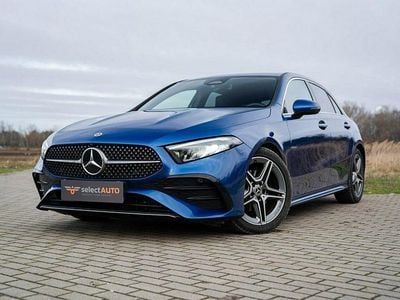 Niebieski ciemny (metalik) Używany 2024 Mercedes A200 AMG line Hatchback | 144 900 zł