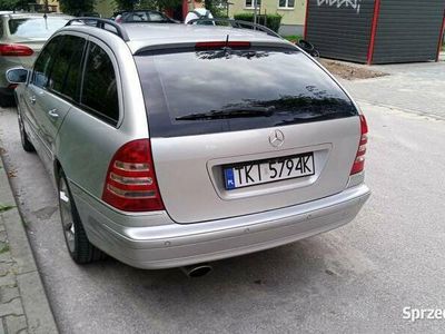 używany Mercedes C180 2007