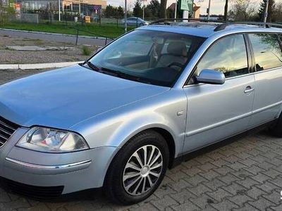 używany VW Passat FL 1.9TDi 130KM* NAVI* SKÓRA* EL. SZYBERDACH*