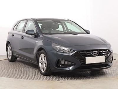 Używany Hyundai i30 120 KM (88 kW) 2022 Szary Hatchback