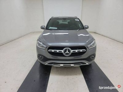 używany Mercedes GLA250 2dm 221KM 2023r. 8 600km