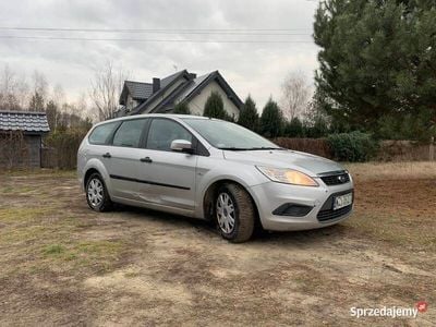 Używany Ford Focus 2009 Srebrny Kombi