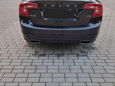 Używany Volvo S60 2014 Czarny Sedan/Limuzyna