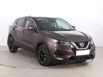 Brązowy Używany 2018 Nissan Qashqai SUV | 51 999 zł (Uczciwa cena)