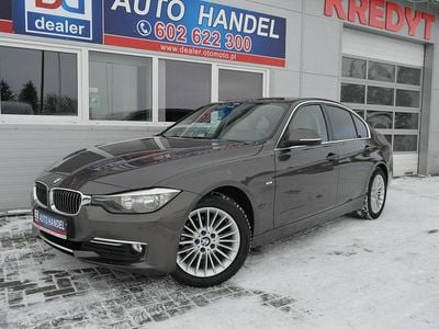 Brązowy Używany 2012 BMW 318 Luxury Line Sedan/Limuzyna | 39 900 zł (Uczciwa cena)