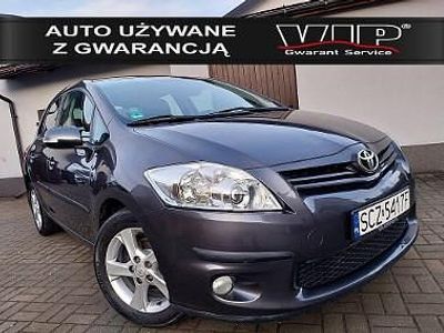 Używany Toyota Auris Executive 132 KM (97 kW) 2011 Szary Hatchback