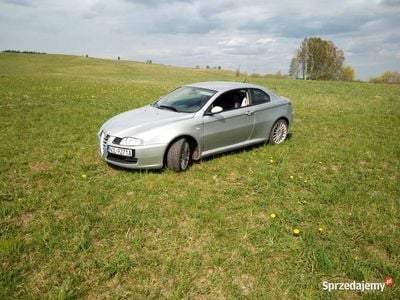 Używany Alfa Romeo GT 2003 Srebrny Coupe