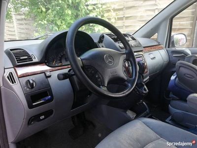 Srebrny Używany 2003 Mercedes Viano Minivan | 26 000 zł