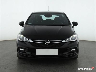 Czarny Używany 2018 Opel Astra Hatchback | 49 999 zł (Dość drogi)
