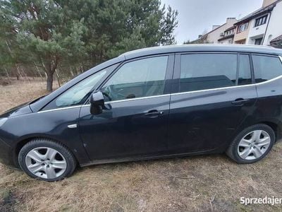 Używany Opel Zafira Tourer 2013 Czarny Minivan