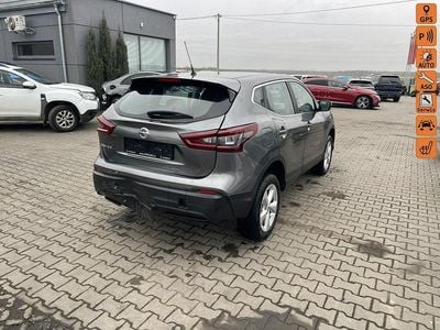 używany Nissan Qashqai 1.3dm 140KM 2021r. 72 600km