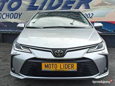 Używany Toyota Corolla 125 KM (91 kW) 2023 Srebrny Sedan/Limuzyna