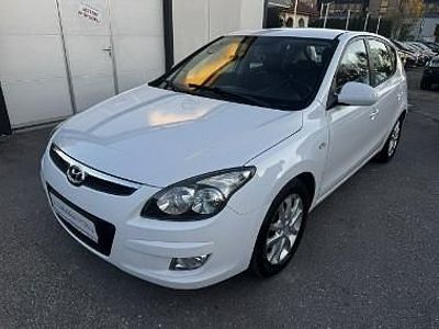 Używany Hyundai i30 140 KM (102 kW) 2009 Biały Hatchback