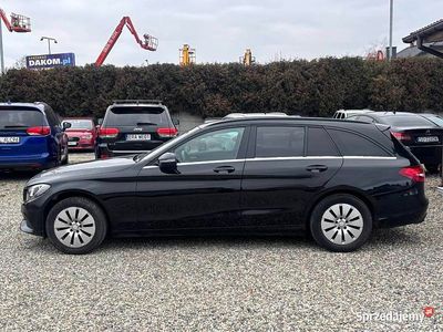 Używany Mercedes C220 2015 Czarny Kombi