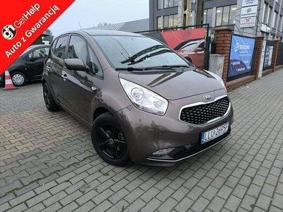 Brązowy (metalik, perła) Używany 2017 Kia Venga Hatchback | 35 900 zł (Uczciwa cena)