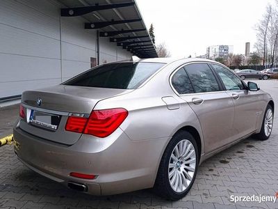 Beżowy Używany 2012 BMW 740 Sedan/Limuzyna | 67 900 zł