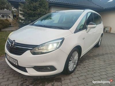 używany Opel Zafira C Lift 2018r