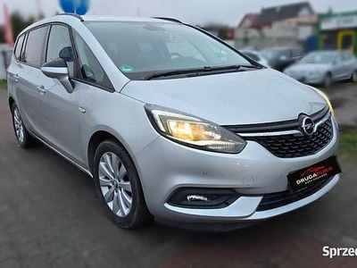 Używany Opel Zafira 2017 Minivan
