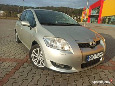 używany Toyota Auris 1.4 D4D