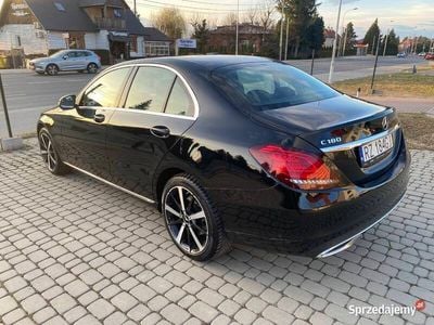 Używany Mercedes C180 156 KM (114 kW) 2018