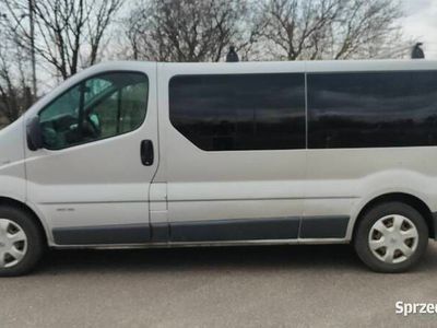 używany Renault Trafic Passenger 2,0 DCI 9-osobowy 2008r