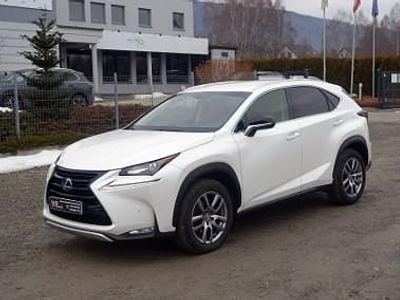 Biały Używany 2014 Lexus NX300h SUV | 59 900 zł