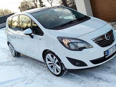 Używany Opel Meriva Cosmo 120 KM (88 kW) 2011 Biały Minivan